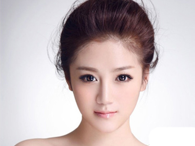 整容后右眼险失明 网友:为了美你这也够拼啊!