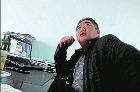  官员上班看电视剧  被质问后吼村民:跟你有啥关