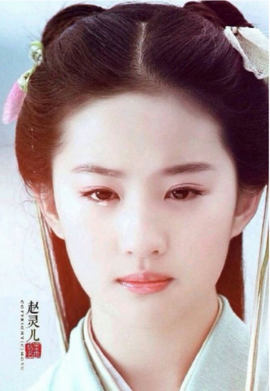 孙俪自曝整容缩鼻头开眼角?盘点无整容时代美