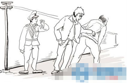 30岁 儿子酒醉 昏睡  老父感慨 爸已经背不动你了