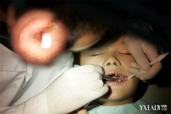  男孩补牙 心脏骤停 猝死   医院 说不清死亡原因