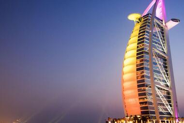 武汉开通直飞迪拜航班 网友:打飞的去捡垃圾