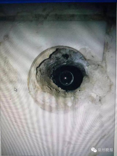 奇葩!老汉浴室内装摄像头偷拍租户洗澡 专挑年