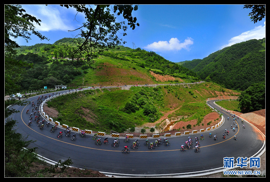 2015环青海湖国际公路自行车赛天佑德青稞酒