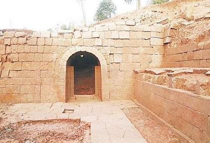 重庆发现衙署遗址 三级庭院沿山分布可以观看