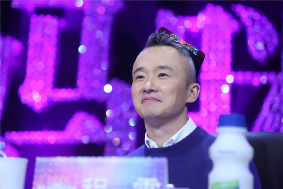 组图:《妈咪》金星秀新疆舞 再现橙汁桥段