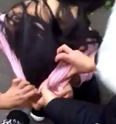 太漂亮遭同学暴打 还将殴打过程发送到朋友圈