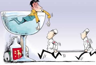 惨!同学聚餐酒精中毒不幸身亡 同桌师生赔偿1