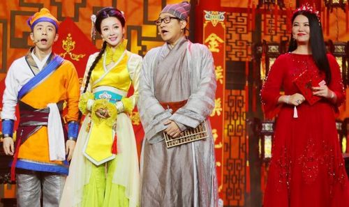 组图:柳岩化身美艳厨娘 与王宁搭档演绎搞笑小