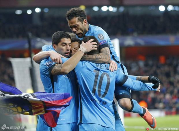 欧冠1\/8决赛阿森纳主场0-2不敌巴塞罗那