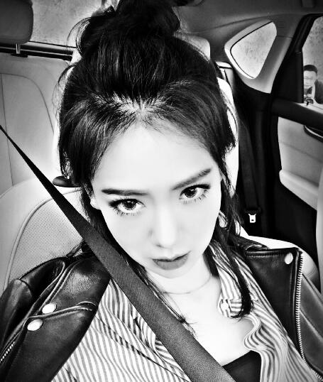 戚薇丸子头遭调侃 后羿,后裔,清楚不傻傻分