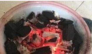 4名 年轻男女 相约 烧炭自杀  网友:这到底是怎么