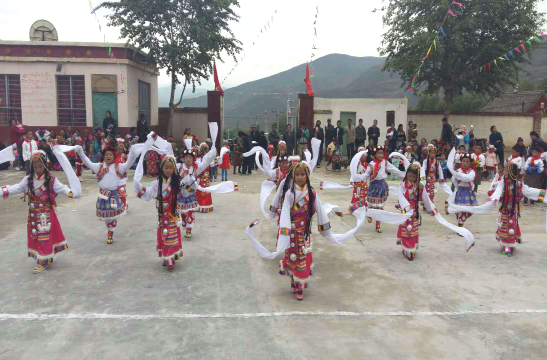 全县中小学校开展庆六一系列活动