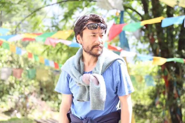 扎西多杰作品音乐会在巴塘草原举行