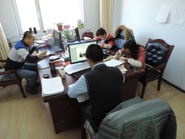 局组织党员干部开展《关于新形势下党内政治生