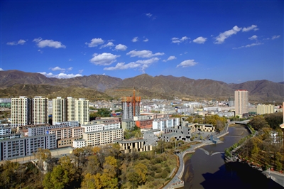 湟源始终对标对表两个绝对