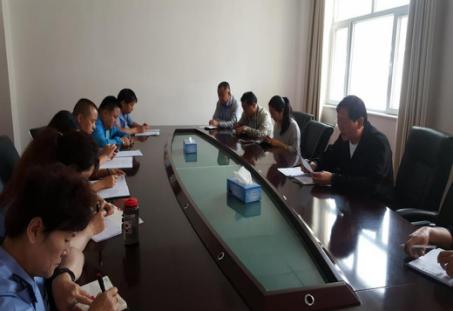 同仁县市场监督管理局重温入党誓词,开展党课