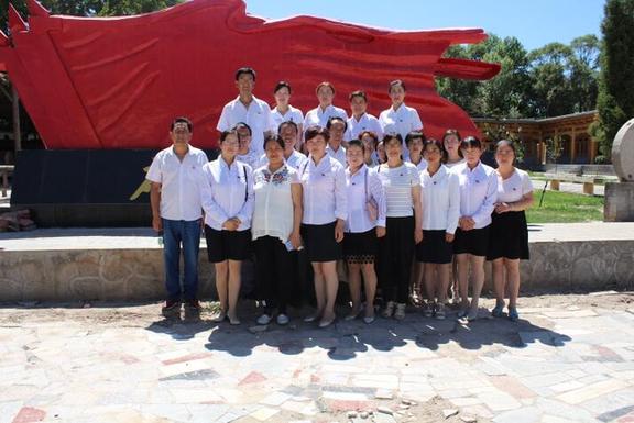 参观教育基地 提升党性修养