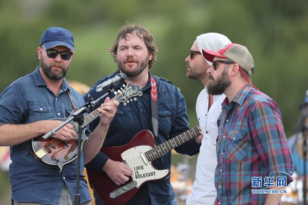 首届澜沧杂多国际河流音乐节 唱响澜沧江畔