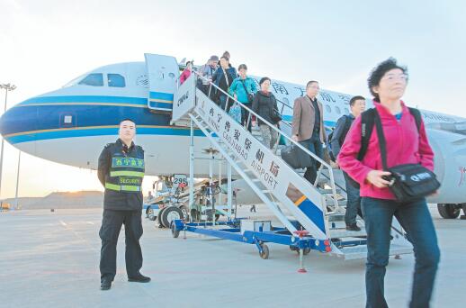 青海:开辟经济腾飞天路