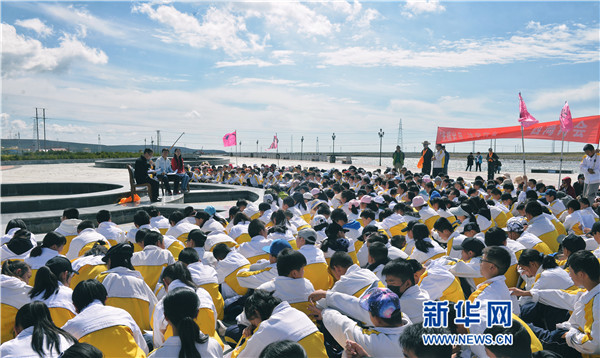 行走的课程:沙柳河畔的青春诗会