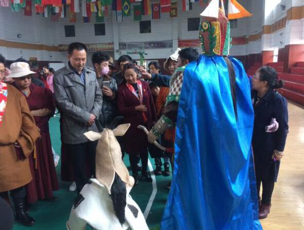 达日喜迎庆建国68周年暨首届手工艺品大赛