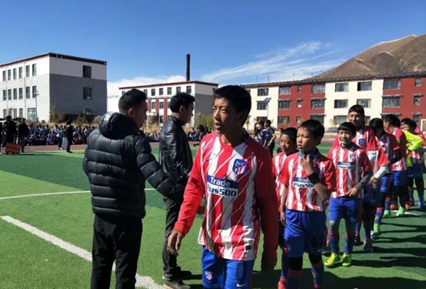 玉树杂多县首届校园足球赛智慧杯圆满结束