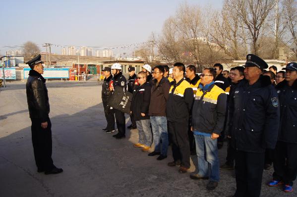 西宁铁路公安西站派出所开展反恐演练