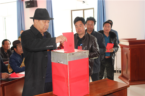 常牧镇人口_潜川镇牧亭村图片(2)