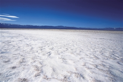 茶卡盐湖景区今日开园迎客 4月26日至5月10日
