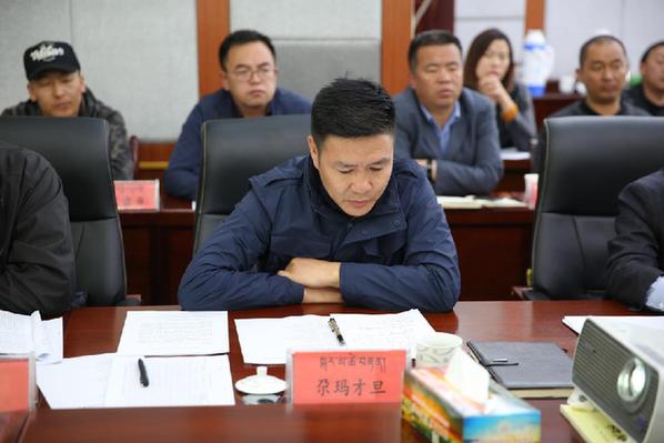 省干部队伍建设情况专题调研组来我县调研干部