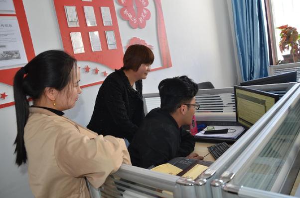 达日县委宣传部 认真组织开展《监察法》网上