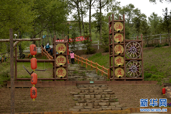 2017年青海旅游收入突破350亿元 助力2万人口