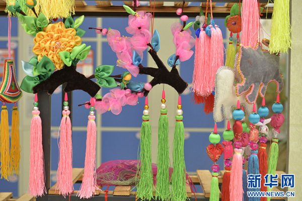 2017年青海旅游收入突破350亿元 助力2万人口