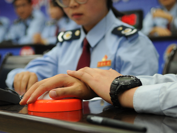 西宁税务部门以新党章 新宪法知识竞赛喜迎