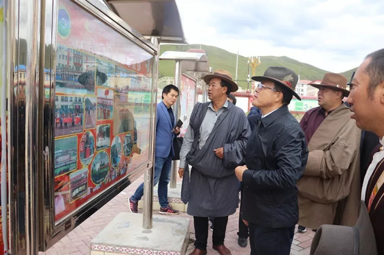 州委书记武玉嶂调研达日县教育教学工作和项目