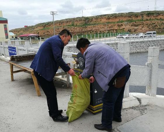 集中整治见成效 优化乡容促和谐