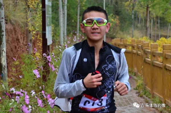 第六届香巴林卡莲花湖铁人两项赛湟中开赛