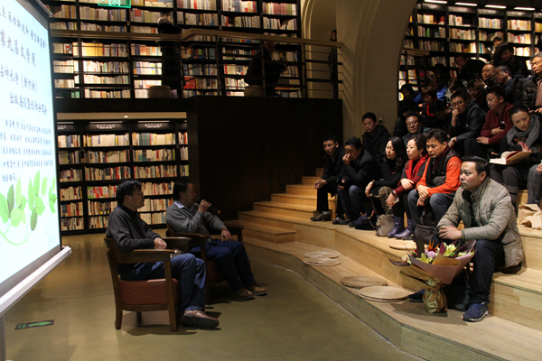 把文化大餐送到基层百姓家门前