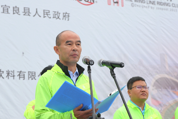 环青海湖自行车联赛再战宜良“68道拐”