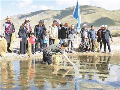 【青海日报】黑河源头的民间环保卫士