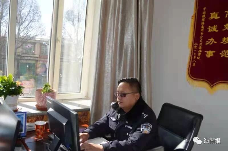 他叫乔扎西 身着警服2020-11-23 10:48:53