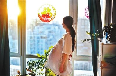 男子千张照片记录妻子十月<em>怀胎</em>