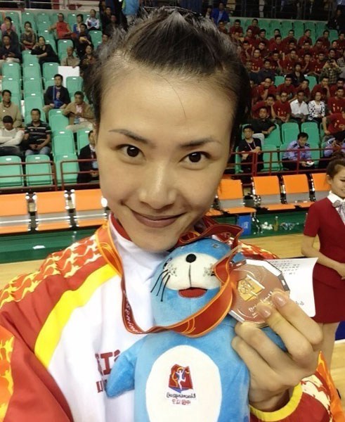 混迹选秀节目的体育明星:刘璇秀一字马