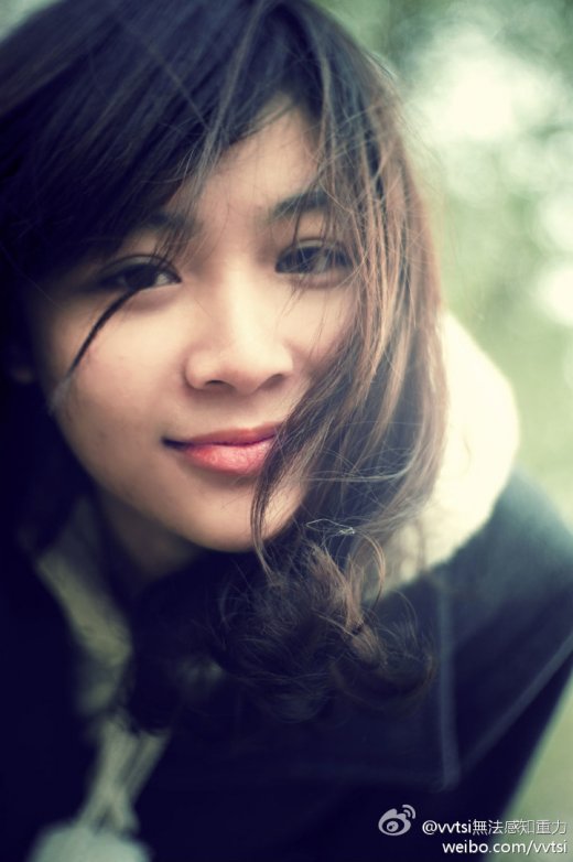 央视女神池舒欣走红 盘点CCTV5的美女记者