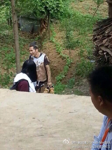 哪儿2》现场照曝光 曹格满身是泥陆毅和<em>女儿</em>住