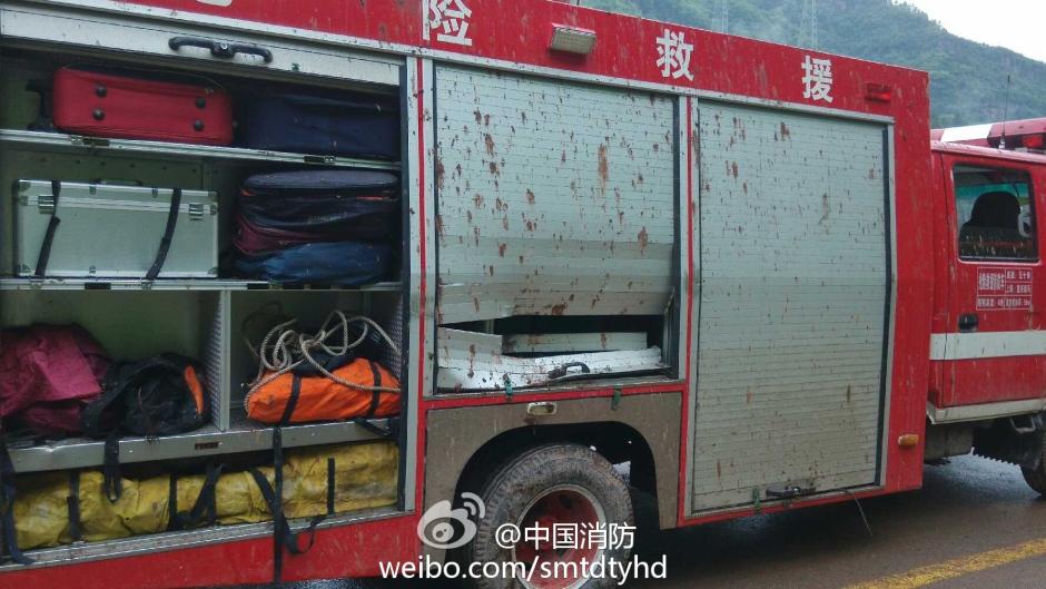 重庆一19岁消防员洪水出警不幸牺牲