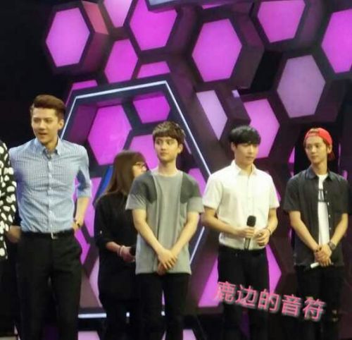 EXO 快乐大本营 全程揭秘:叠罗汉玩 嗨  黄子韬连