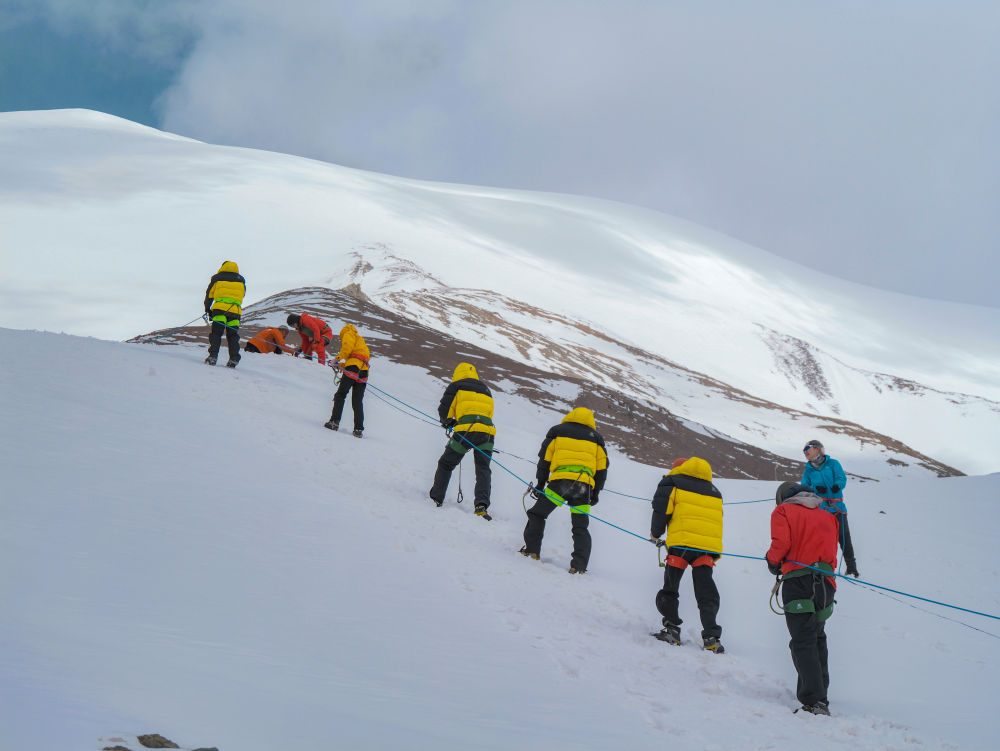 高海拔登山産業助力青藏高原旅遊業發展
