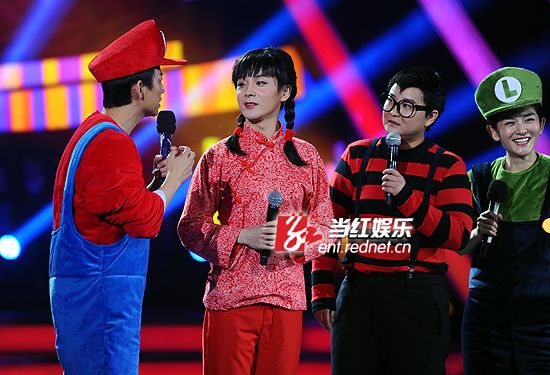 何炅谢娜变身超级玛丽 钱枫模仿汪涵以假乱真